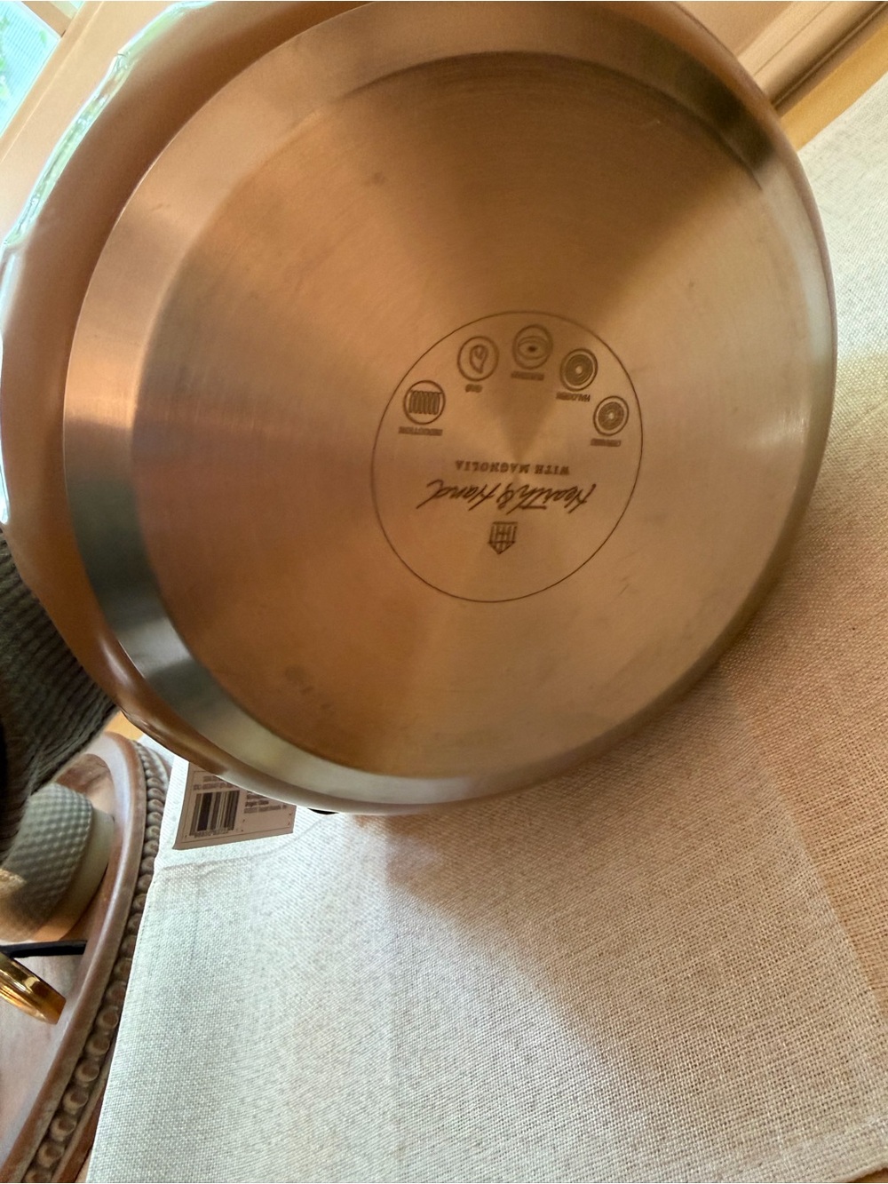 Hearth & Hand with Magnolia 2 QT stainless sleel Tea Kettle Taupe Copper NWT - Picture 4 of 7